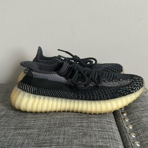 Yeezy 350 “Carbon” With Box